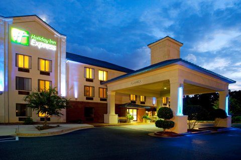 La Quinta By Wyndham / I-85 Hotel LaGrange